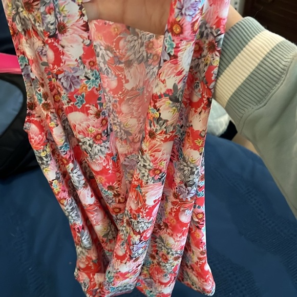 Lululemon Floral Print Wrap Front Sleeveless Top Yoga - Picture 3 of 8